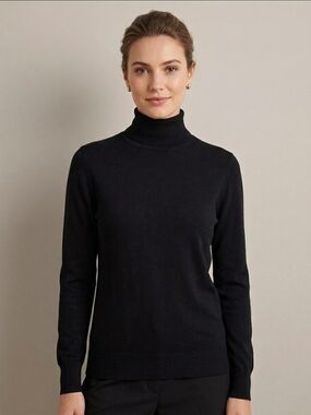 Woolen Bloom Black Turtleneck Sweater M Soft Minimalist Office Quiet Luxury